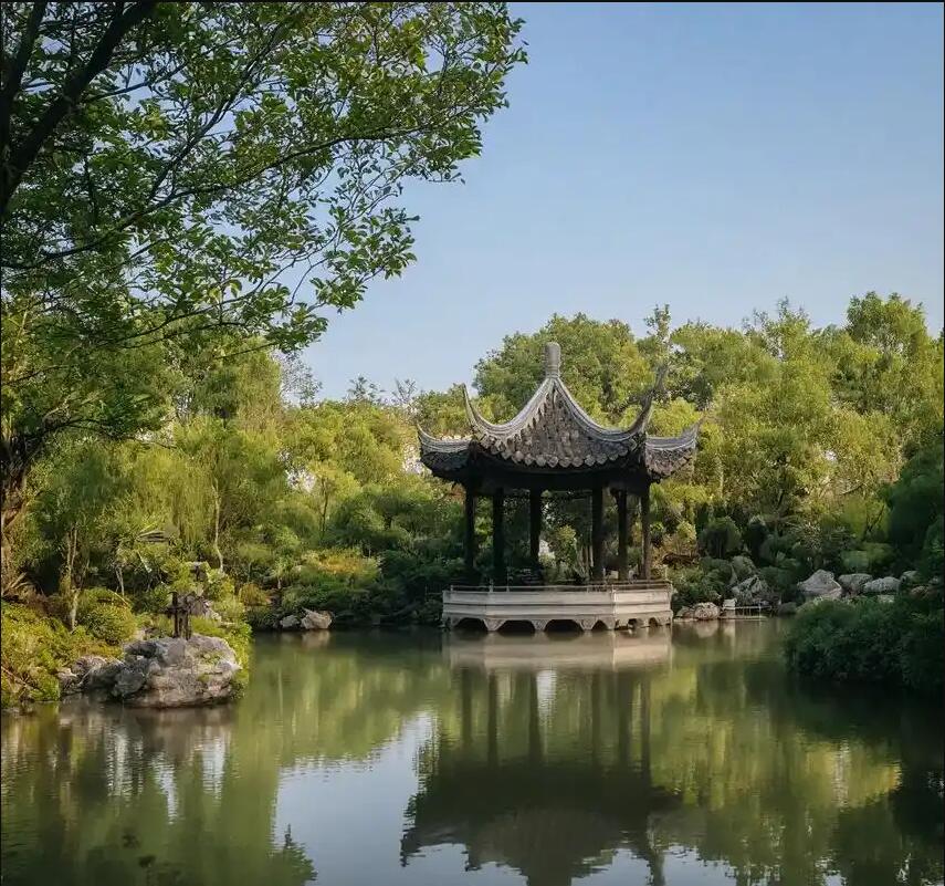 呼伦贝尔雨真旅游有限公司